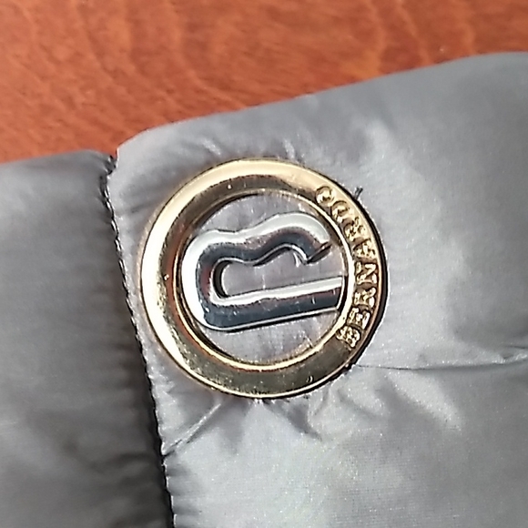 Bernardo XS Packable Hooded fill Coat with Bib - Picture 10 of 16